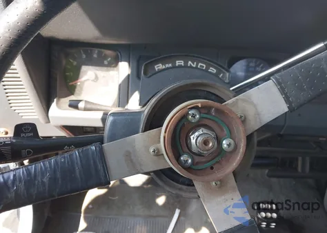 1993 Jeep Wrangler / Yj from USA, damaged, VIN 1J4FY29S5PP252549